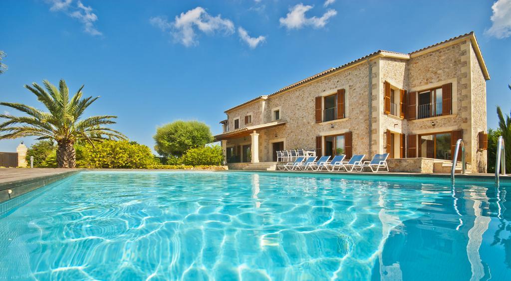 Villa Victoria *